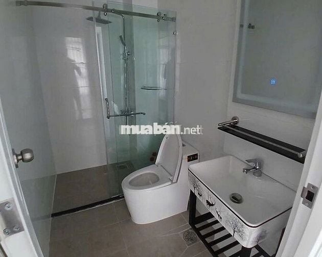 Chính chủ cần cho thuê nhà MT 17A Trường Sơn P.15 Q.10