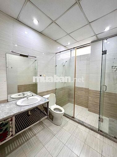 Cho Thuê Căn Hộ 2 Phongd Ngủ Full Nt Ngay Cầu Nguyễn Văn Cừ Q1