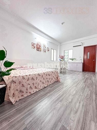 Căn hộ full nội thất ngay giáp Trường Chinh