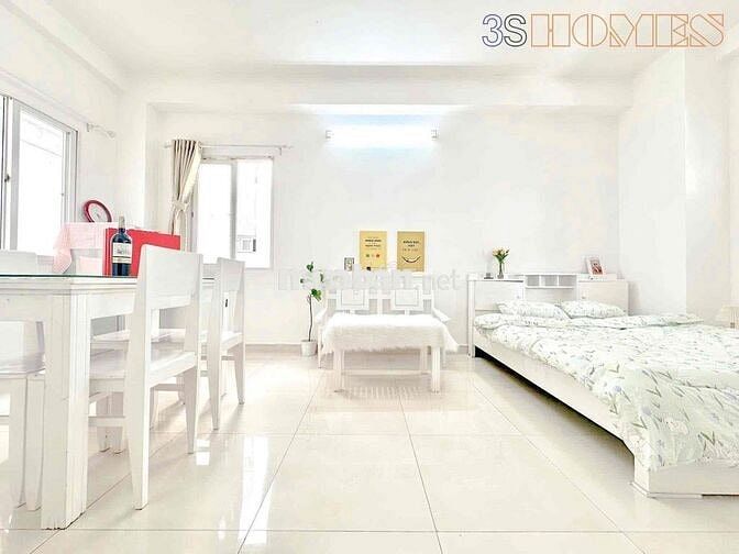 Căn hộ full nội thất ngay giáp Trường Chinh