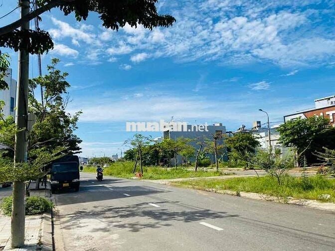 Cần bán CĂN HỘ ,100m2.KĐT Hoà Xuân Đà Nẵng