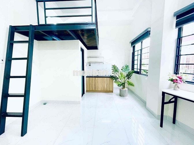 Cho thuê phòng trọ Gò Vấp, 2 Cửa sổ lớn đón nắng gió, gần IUH, VLU
