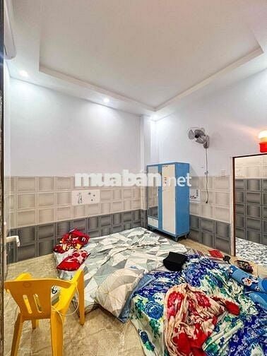 NHÀ TRỆT LẦU DIỆN TÍCH RỘNG 4 PHÒNG NGỦ - GẦN CÔNG VIÊN LƯU HỮU PHƯỚC