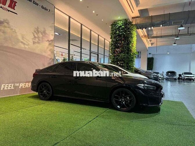 Civic RS Form mới- 9800 km, Siêu đẹp, cho vay 70%