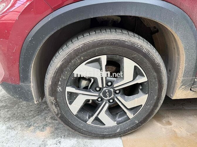 Kia Sonet 2023 Luxury 1.5 AT - 205000 km