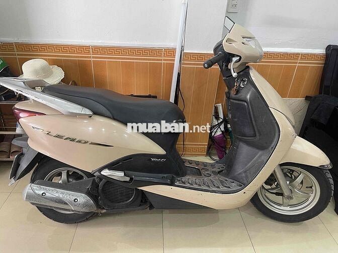 nhà thừa xe bán cho đỡ chật nhà