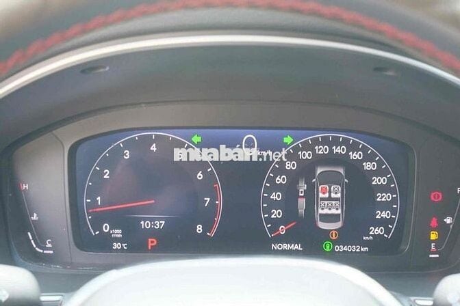 Civic RS Đỏ 2023- 34000 km, Trang bị trên 50 Trieu