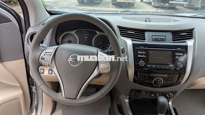 Nissan 2015 VL 2.5 AT 4WD - 155000 km