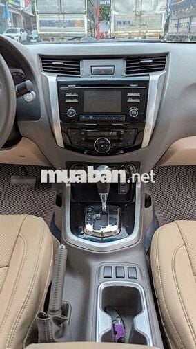 Nissan 2015 VL 2.5 AT 4WD - 155000 km
