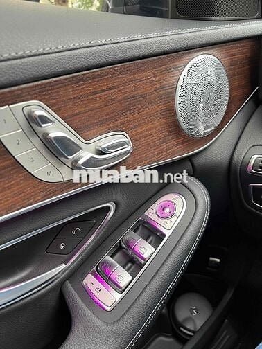 Mercedes C200 Exclusive odo 28k km siêu lướt 2019