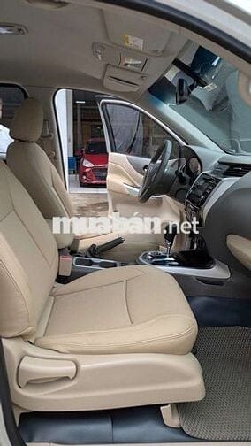 Nissan 2015 VL 2.5 AT 4WD - 155000 km