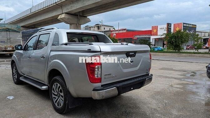 Nissan 2015 VL 2.5 AT 4WD - 155000 km