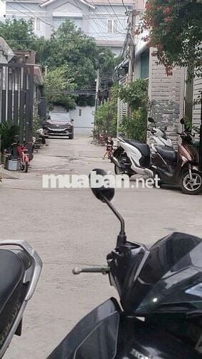 Nhà 3 Tầng 5x10,6 hiệp Bình Chánh thủ Đức đường xe Tải