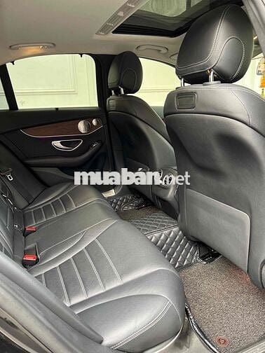 Mercedes C200 Exclusive odo 28k km siêu lướt 2019