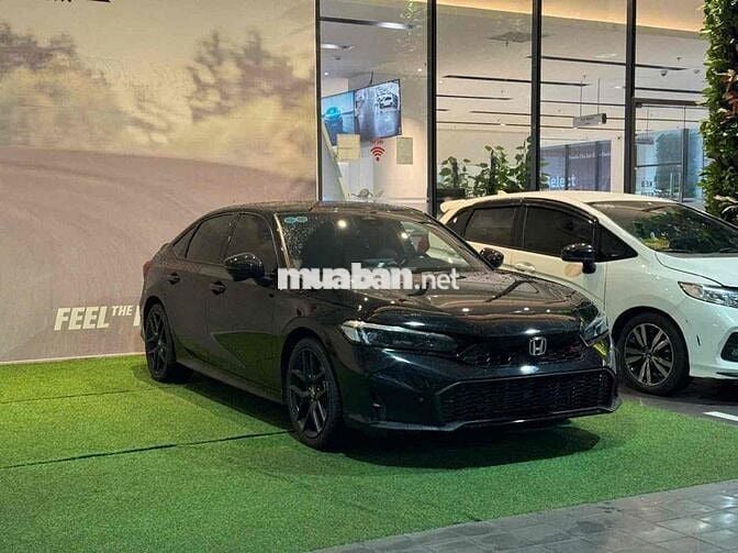 Civic RS Form mới- 9800 km, Siêu đẹp, cho vay 70%