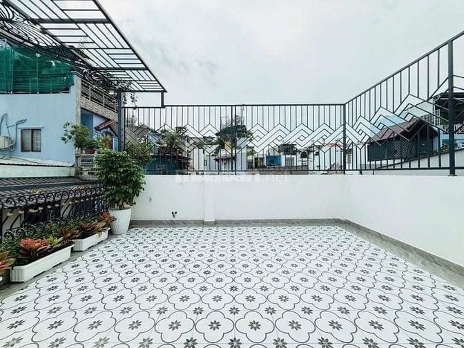Không có căn thứ 2, Đ Trần Quốc Thảo, Dt lớn 101m2, Giá 8tỷ9 - SHR TL