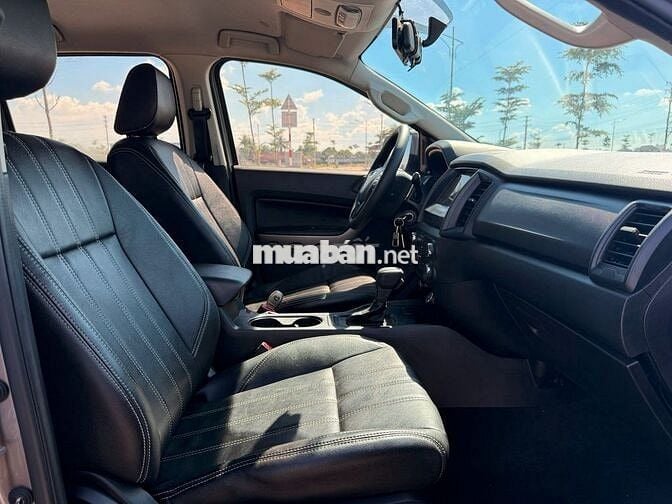 Ford Ranger XLS 2021 máy dầu số tự động