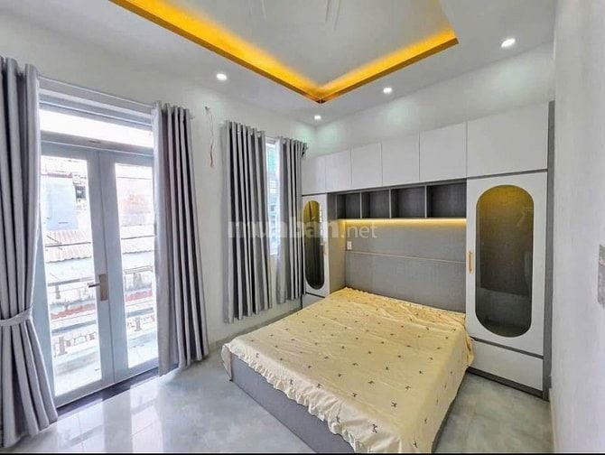 Không có căn thứ 2, Đ Trần Quốc Thảo, Dt lớn 101m2, Giá 8tỷ9 - SHR TL
