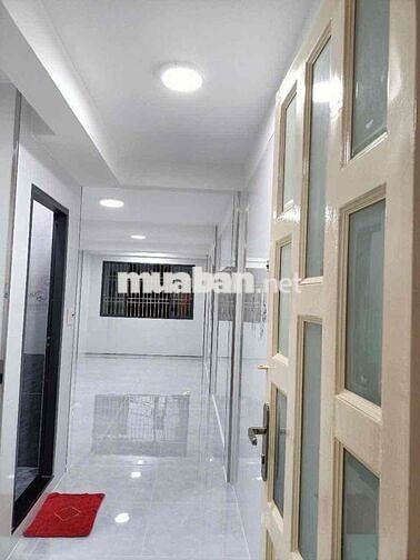 Căn Hộ Chung Cư 2PN Mới 100% Rộng 60m2 Gần Ngay Cầu Kinh Thanh Đa