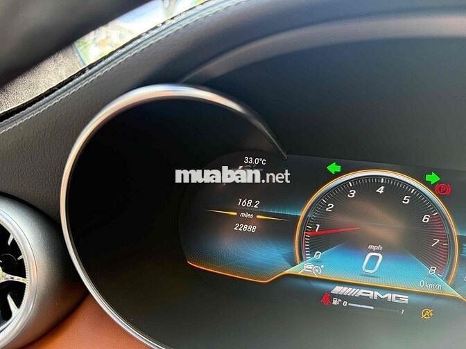 Mercedes Benz GLC 2021 200 4Matic - 22000 km