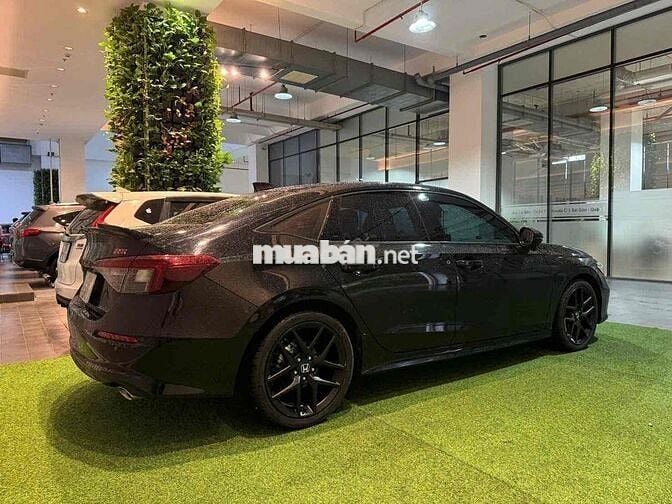 Civic RS Form mới- 9800 km, Siêu đẹp, cho vay 70%