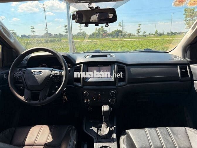 Ford Ranger XLS 2021 máy dầu số tự động