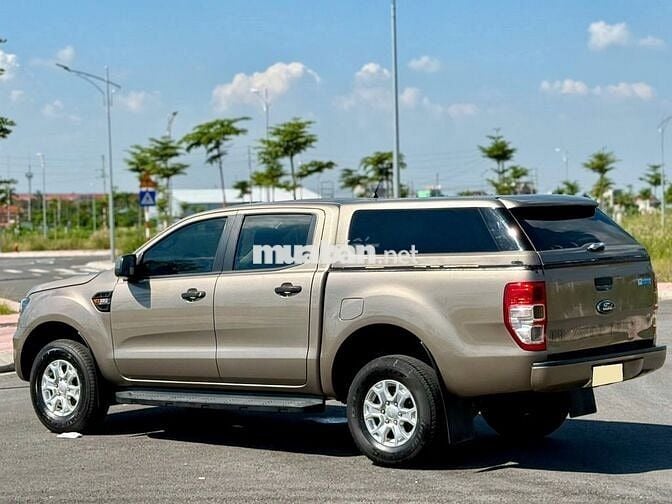 Ford Ranger XLS 2021 máy dầu số tự động