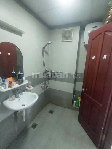 Chính chủ cho thuê CHCC 107m2 tại khu THNC Nguyễn Thị Thập
