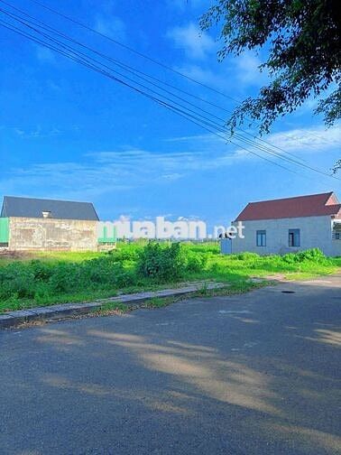 NGỘP BÁN GẤP 2 LÔ ĐẤT 126M2 CẠNH CAO TỐC BH-VT, ĐẦU TƯ CÓ LỜI NGAY