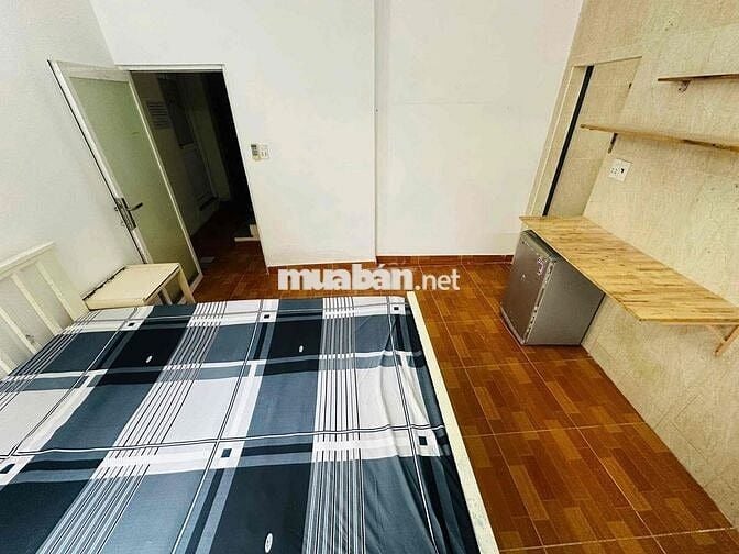 Phòng trống dọn vào liền dc bếp wc máy lạnh nt căn bản giờ tự do