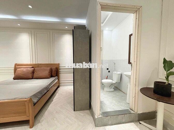 studio ban công lớn máy giăth riêng gần rmit, lotte