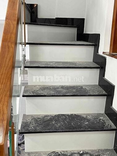 Nhà Trệt Lầu  Hẻm xe Hơi Gần bến xe buýt Thới An Q12 Giá : 800Tr