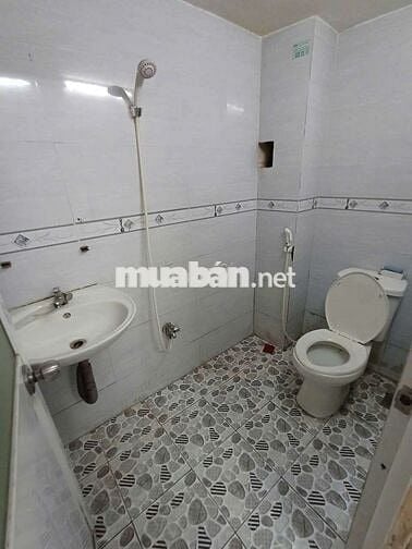 Nhà Lê Văn Quới [4x12, 1 lầu, 3pn, 2toilet] 8,5tr/tháng