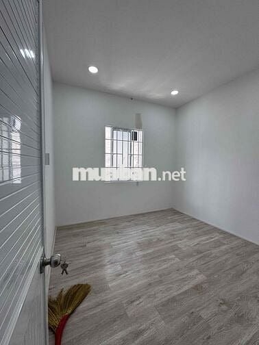 *Bán Nhà 2 Tầng 3 mặt thoáng! Hẻm- Ngay Chợ VCN Phước Hải-