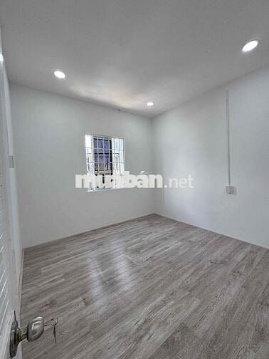 *Bán Nhà 2 Tầng 3 mặt thoáng! Hẻm- Ngay Chợ VCN Phước Hải-