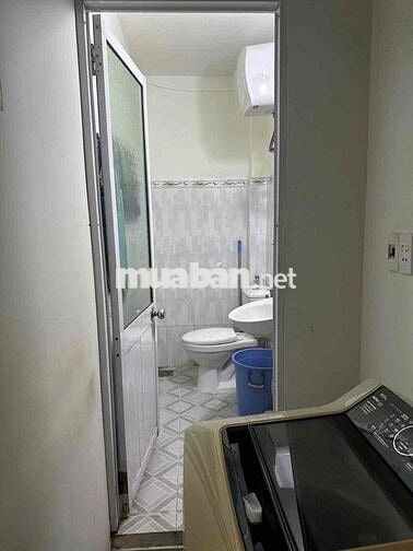 Bán nhà 2 tầng - Lê Vĩnh Huy- kiệt trước nhà 2,5m- gần đường chính 30m
