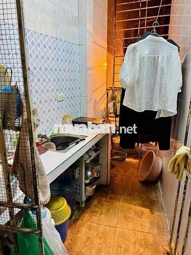 Nhà ngõ Hoàng mai, thông tứ tung rất tiện đến Bệnh viện, trường ĐH Bác