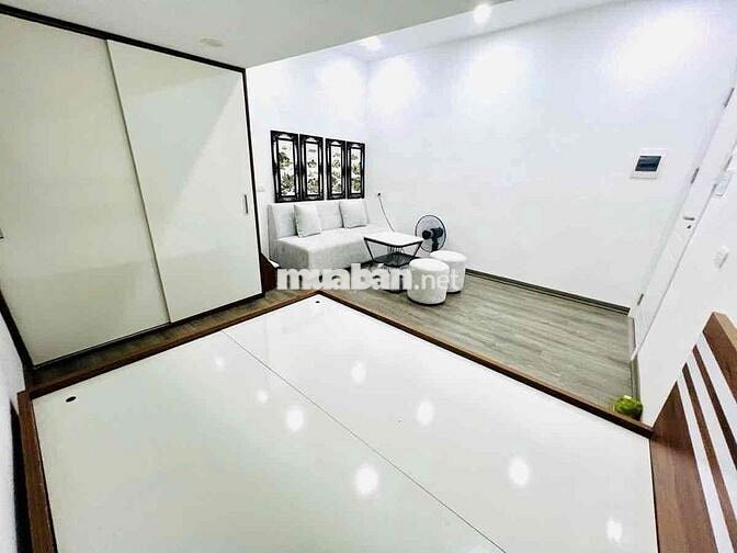 Bán nhà tập thể phố vă Chương Đống Đa  nhà đẹp 2 thoáng ở ngay 60m tần