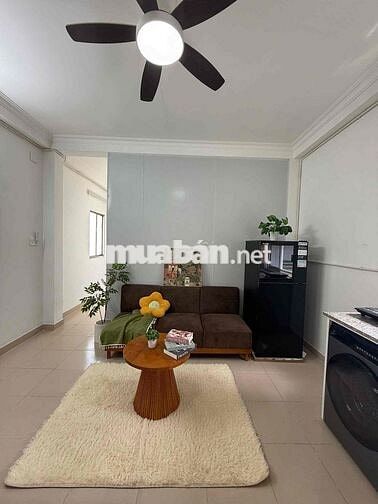 Căn hộ 2pn ngay trung tâm quận 1 gần các trường đại học HSU, UEH, VLU