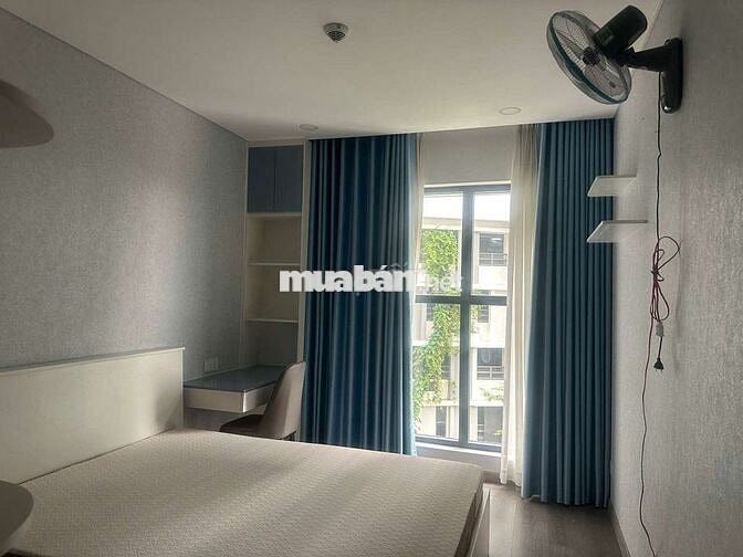 Căn hộ cho thuê : 141 m2,  3 phòng ngủ, 2wc, Báo phí quản lý