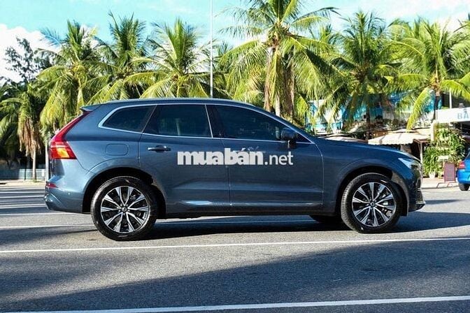 Volvo XC60 2025 Ultimate Bright B6 AWD - 4100 km