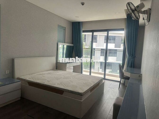 Căn hộ cho thuê : 141 m2,  3 phòng ngủ, 2wc, Báo phí quản lý