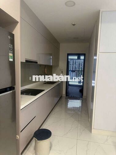 Căn hộ cho thuê : 141 m2,  3 phòng ngủ, 2wc, Báo phí quản lý