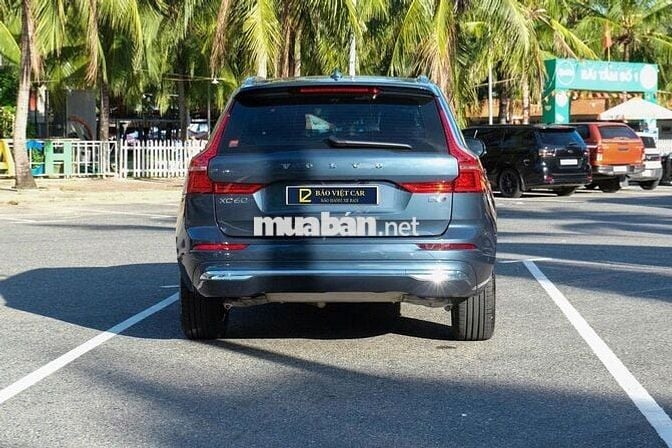 Volvo XC60 2025 Ultimate Bright B6 AWD - 4100 km