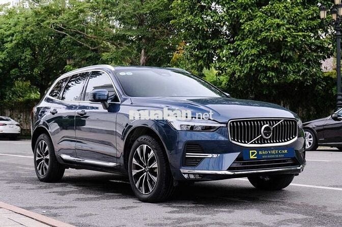Volvo XC60 2025 Ultimate Bright B6 AWD - 4000 km