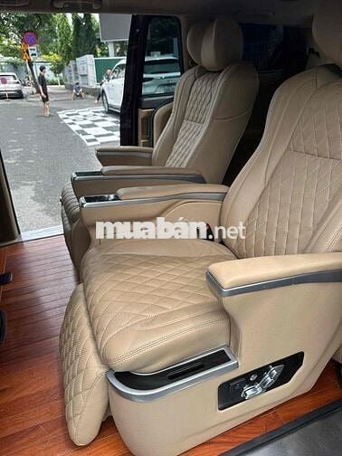 Kia Sedona 2019 Full dầu - màu đỏ