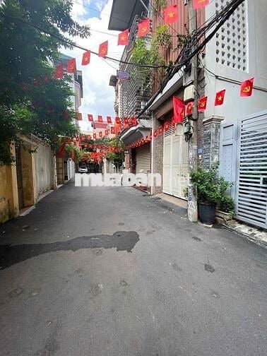 BÁN NHÀ PHỐ PHÙNG CHÍ KIÊN DT52/60 m x6 Tầng  2 thoáng