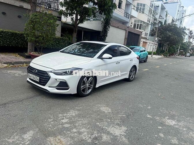 Hyundai Elantra 2019 1.6AT Sport - 56000 km