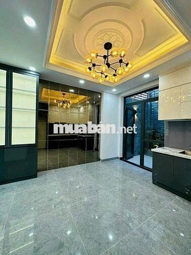 cho thuê nhà đẹp y hình 4 x 18 có 5pn 5wc sân thượng