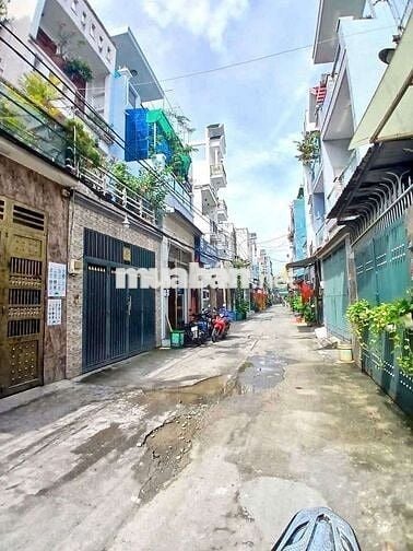 Nhà 1 lầu 2 phòng.đầy đủ nội thất.nhà hướng Tây